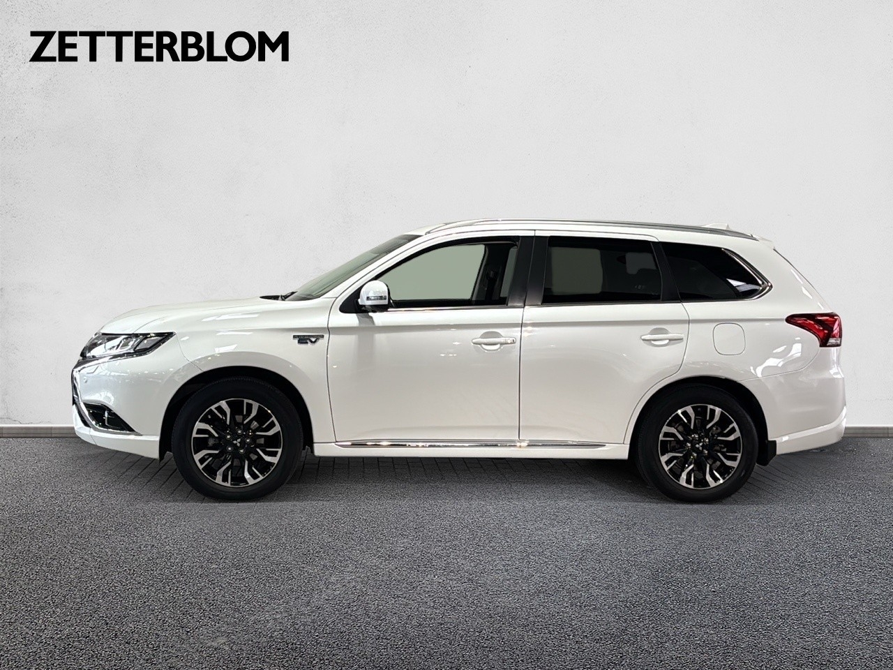 Mitsubishi Outlander 2017, photo 3/50