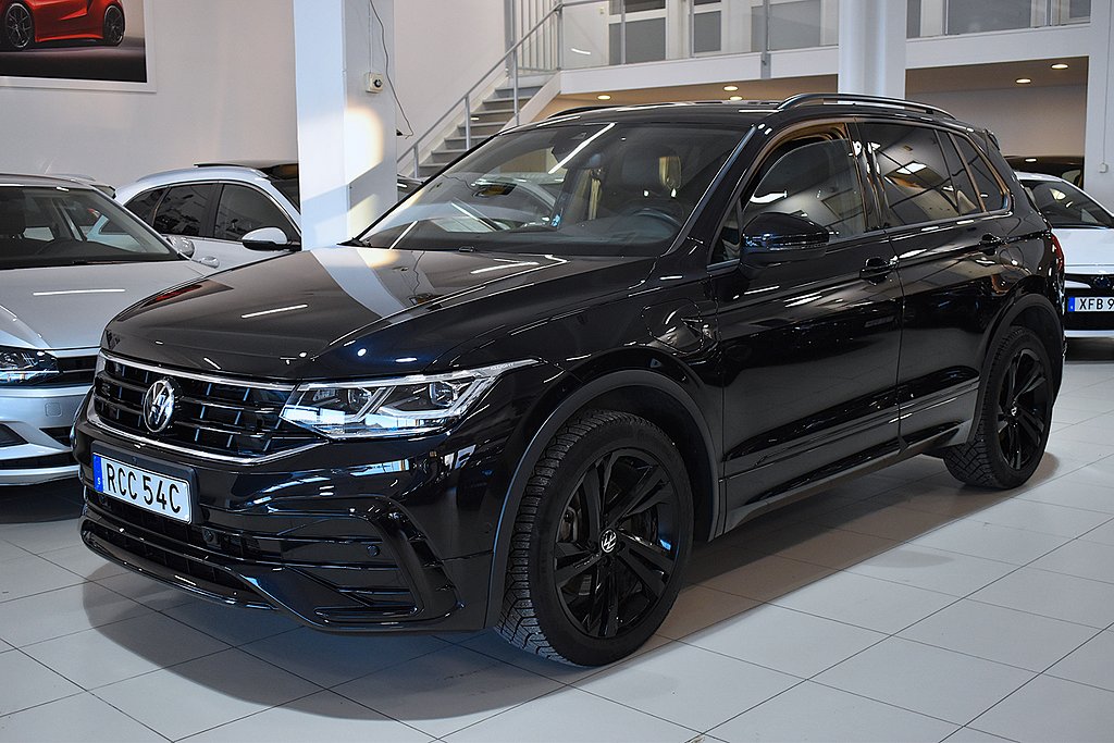 Volkswagen Tiguan eHybrid R-Line Black ed Läder RÄNTEKAMPANJ