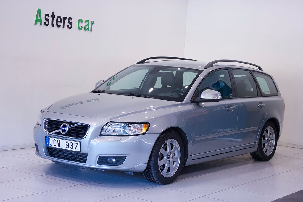 Volvo V50 D2 Momentum Ny Besikt Drag 115hk