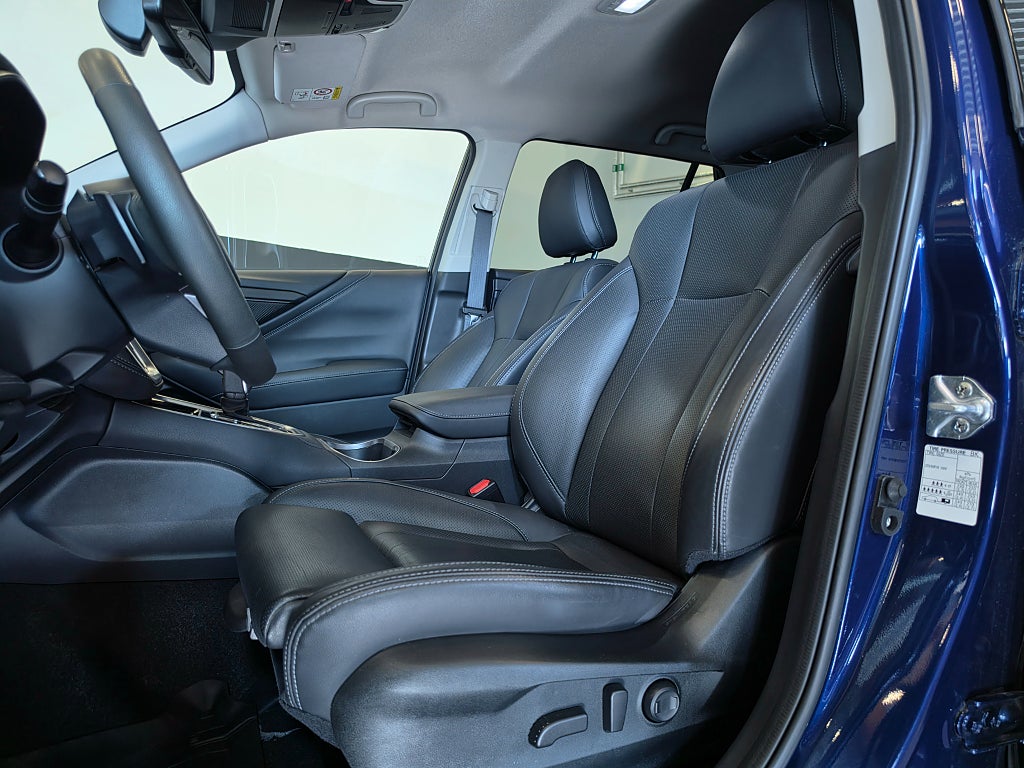 Subaru Outback 2.5 4WD XFuel Limited / Låg skatt / Service ingår /