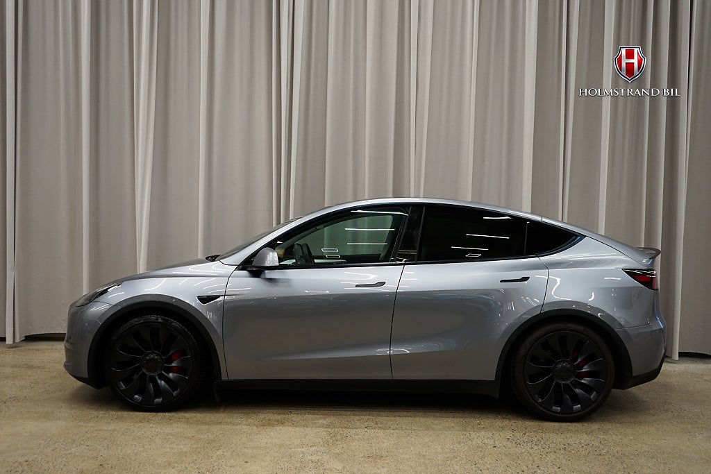 Tesla Model Y Performance 534hk Drag Värmepump Rattvärme MOMS Turbin