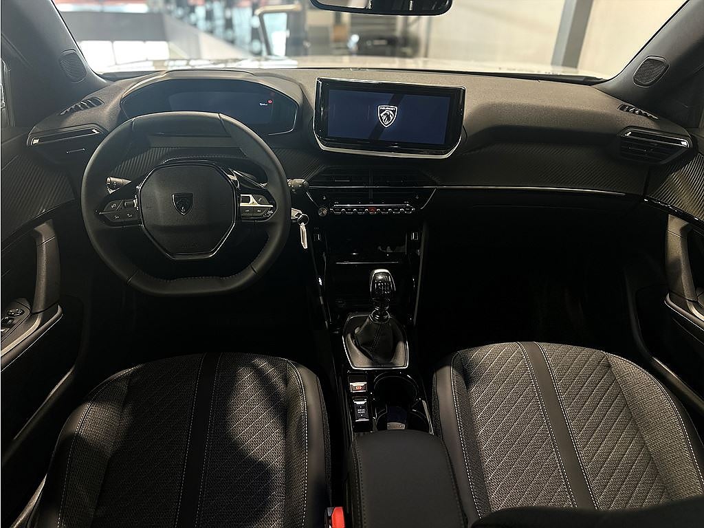 Bild på Peugeot 2008 Edition Hybrid 145hk Aut*Serviceavtal & V-hjul*
