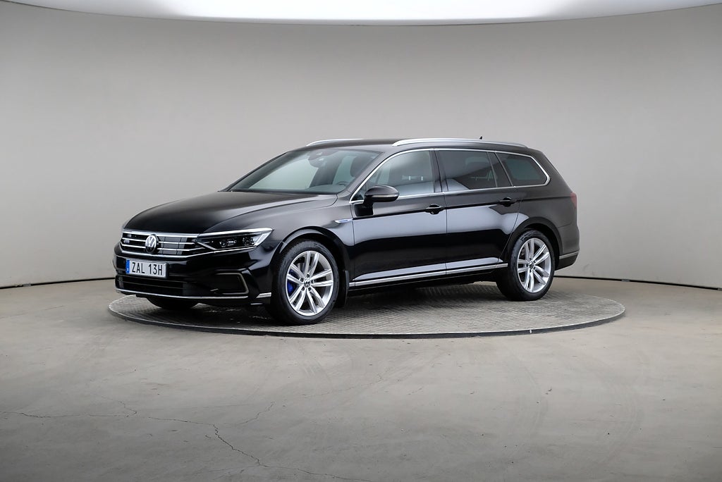 Volkswagen Passat GTE 218hk SC Executive DSG Dragpaket Cockpit