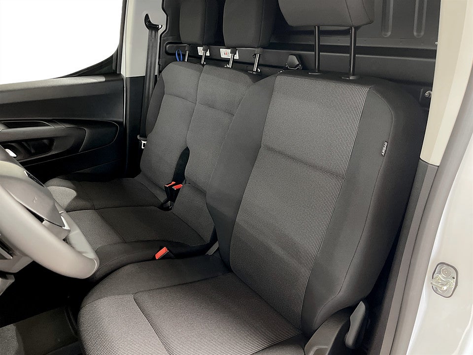 Bild på Peugeot Partner Plus 130hk L2 Aut - DEMO