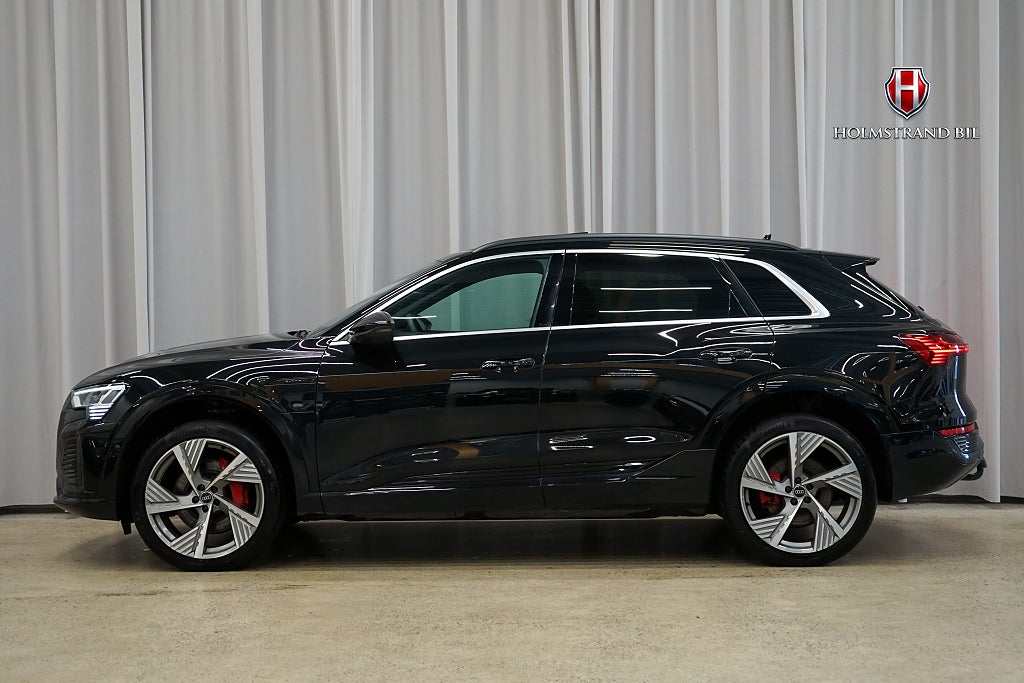 Audi Q8 55 e-tron quattro S line Drag Pano B&O  22" Rattvärm