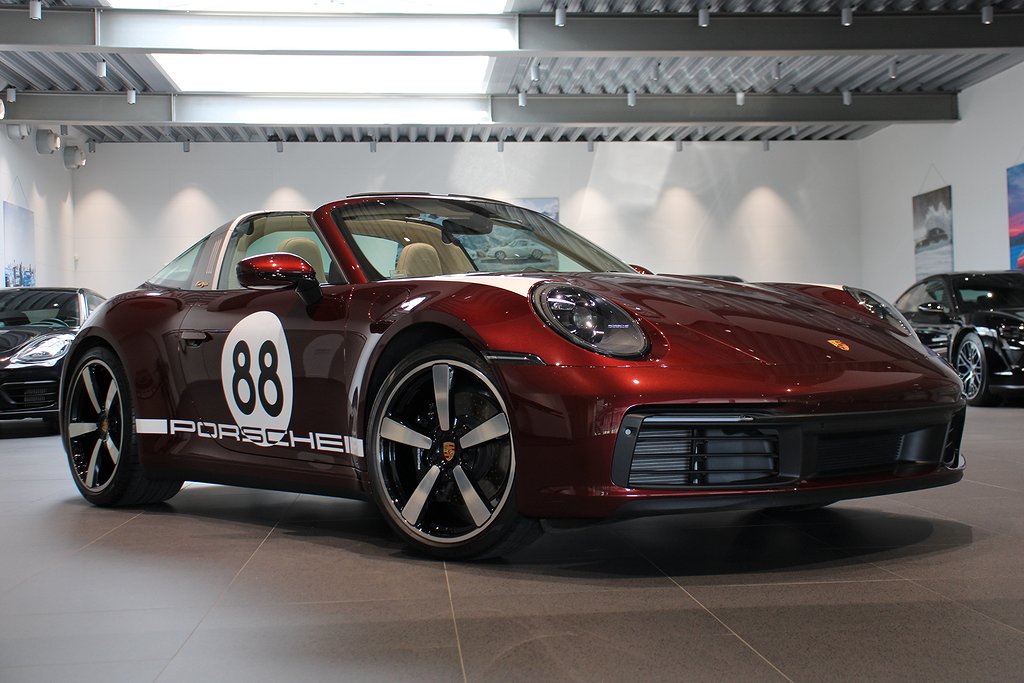 Porsche 911 Targa 4S Heritage Design Edition