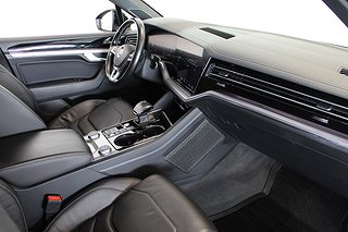 SUV Volkswagen Touareg 10 av 30