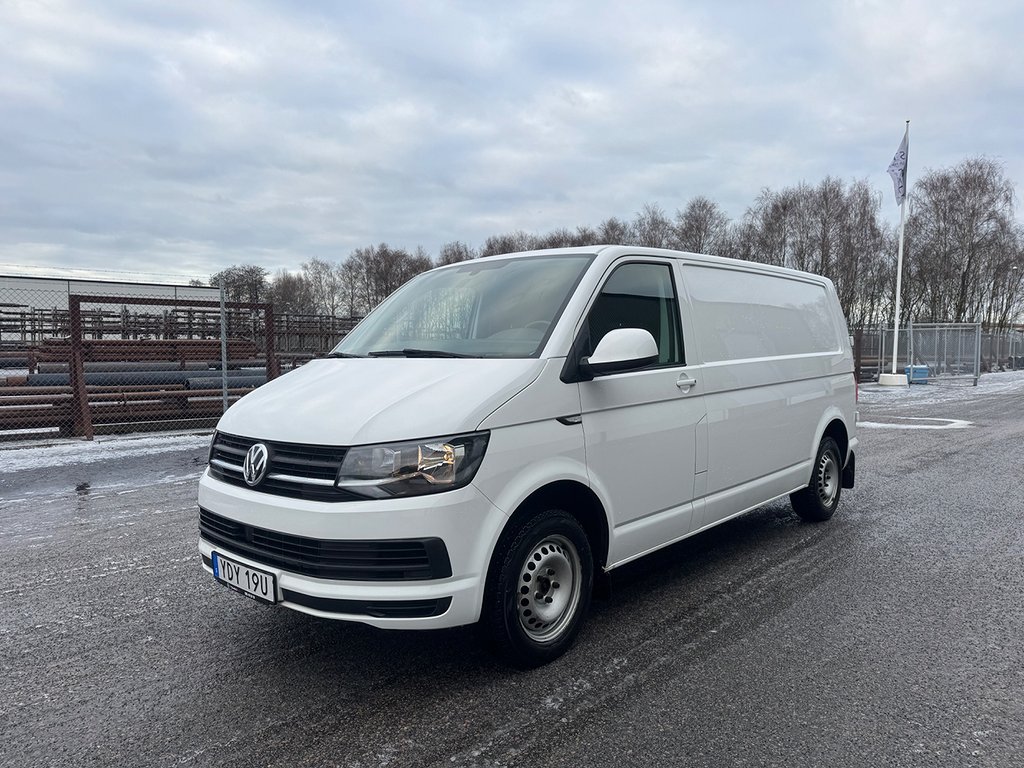 Volkswagen Transporter T30 2.0 TDI L2 Dragkrok PDC 3-Sits