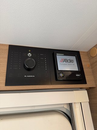Husvagn, 1-axl Adria  Adora 613 HT 17 av 21