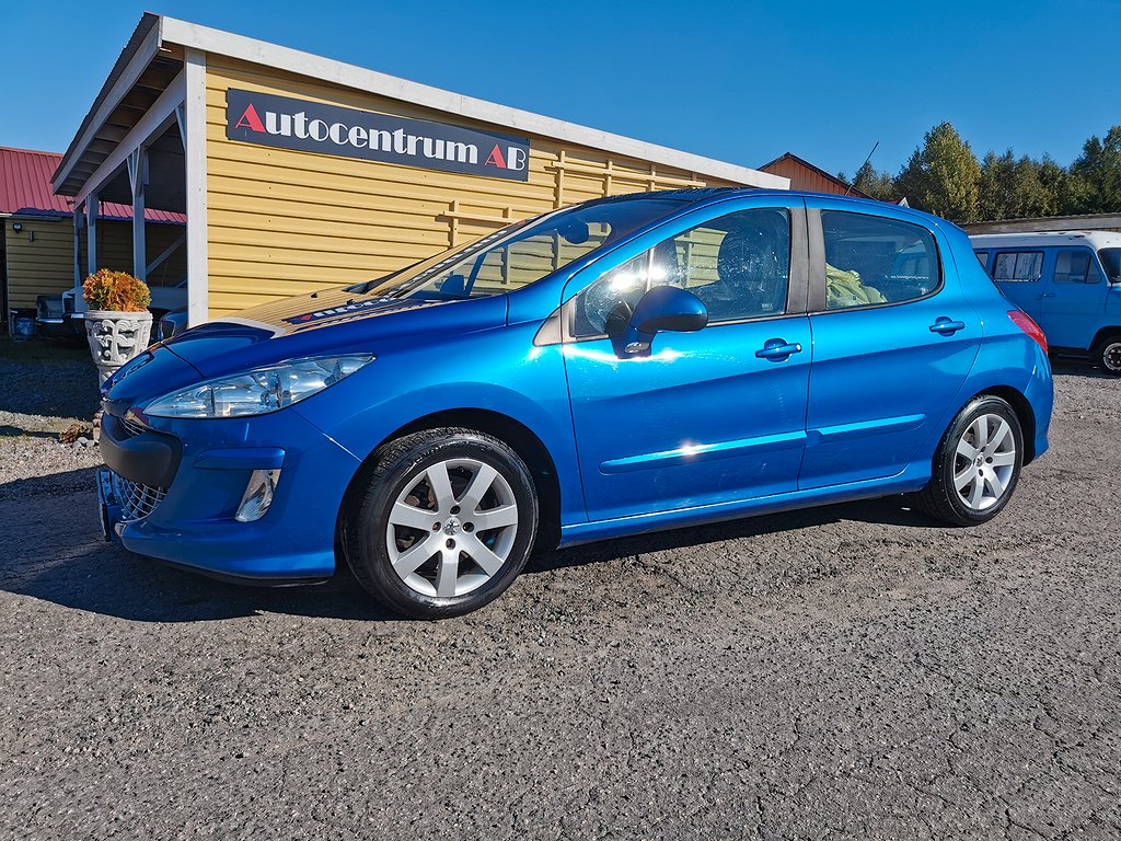 Peugeot 308 5-dörrar 1.6 / automat !