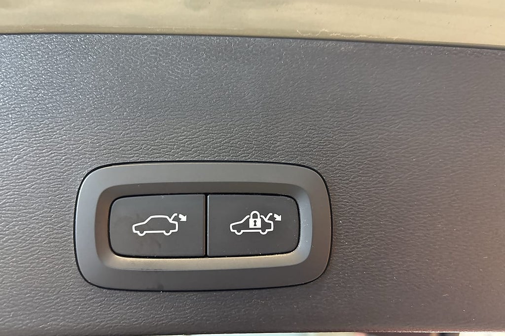 Volvo XC40 Recharge Core Dragkrok (Selekt)