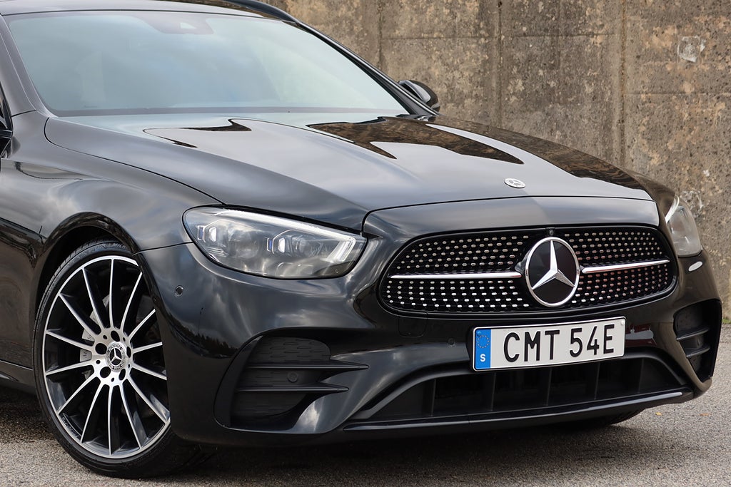 Mercedes-Benz E 220 d AMG 360° Drag WideScreen Värmare Pano Night Paket