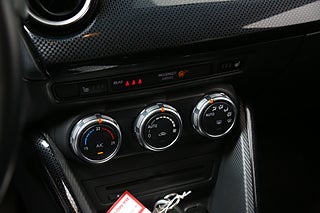 Halvkombi Mazda 2 20 av 25
