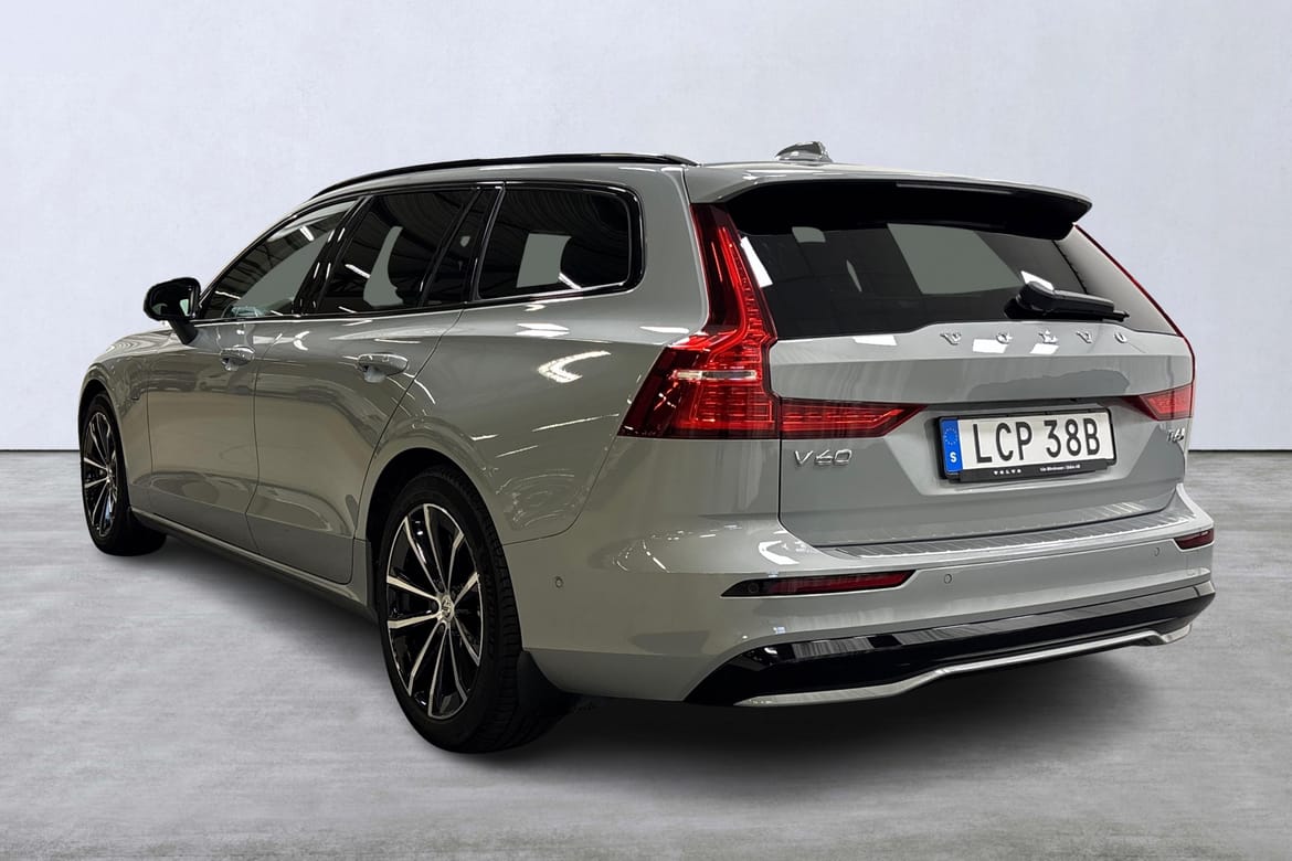 Volvo V60 T6 Plus Dark Nordic Edition 2025, bild 4/10