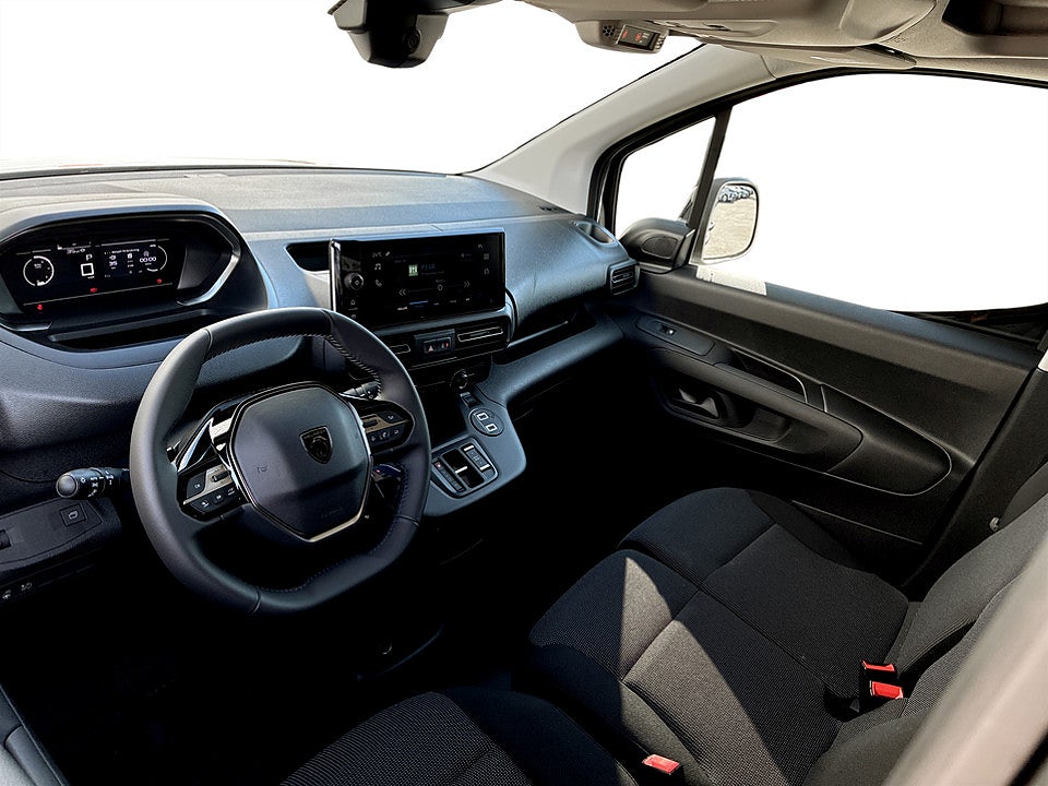 Bild på Peugeot Partner 130hk Aut L2 - EDITION! SERVICE & V-HJUL INGÅR!