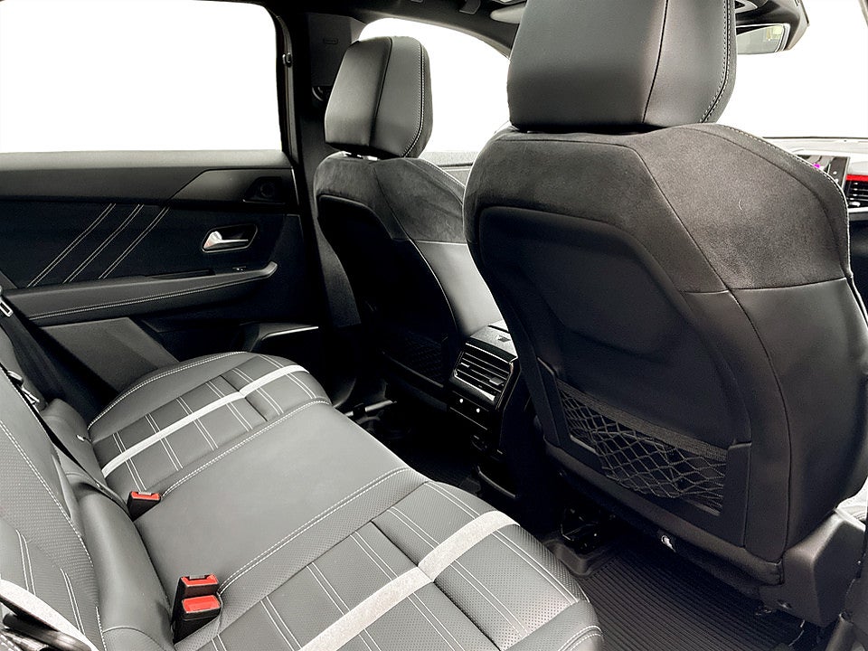 Bild på Opel Grandland X Ultimate Hybrid 145hk Aut B-KAMERA CARPLAY ELSTOL