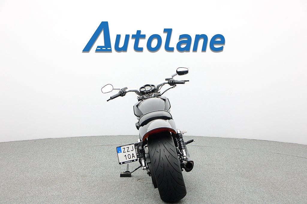 Harley-Davidson VRSCF V-Rod Muscle * Nytt framdäck Nyservad*