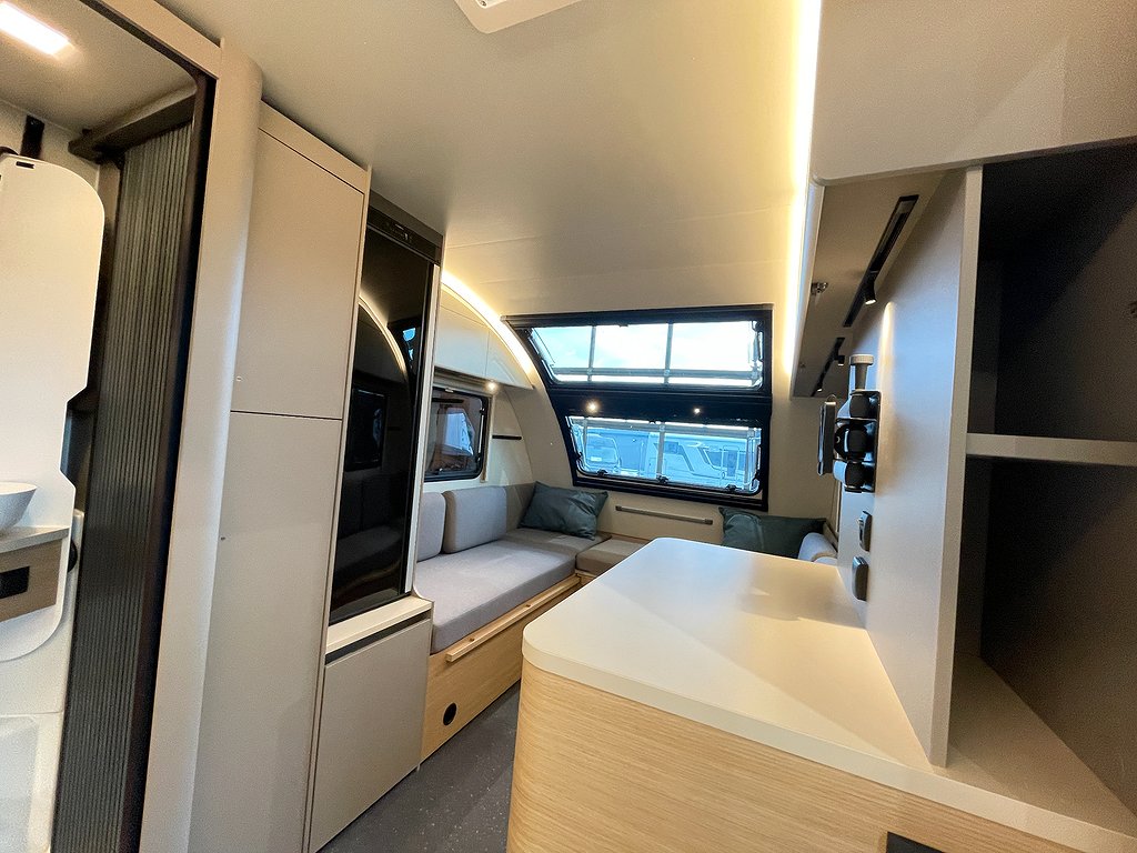 Adria Action 391 LH /B-körkort/1150kg/Långbäddar/Golvvärme - Adria