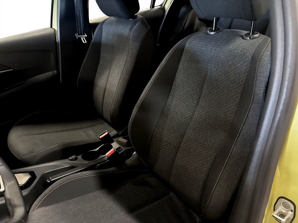 Bild på Peugeot 208 Style Hybrid 100hk Aut CARPLAY BACKSENSORER