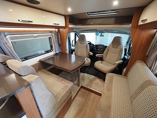 Husbil-halvintegrerad Hobby Optima De Luxe T65 HFL 8 av 18
