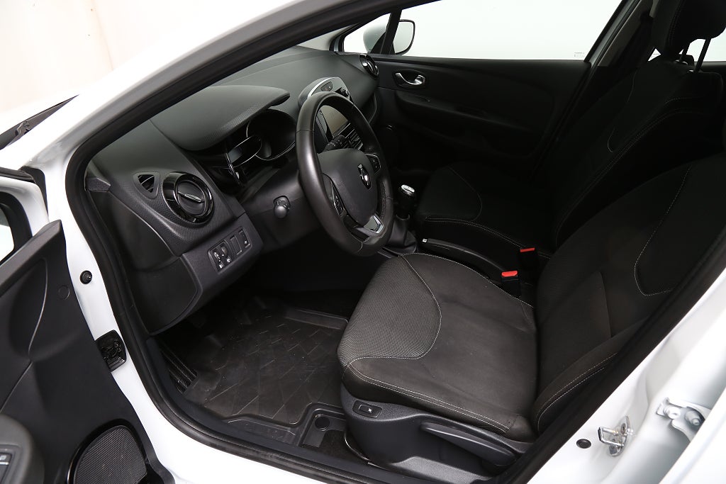 Renault Clio 0,9 TCe 90hk Zen 5dr Navi 2019