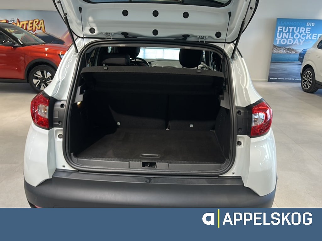 Renault Captur 1,2 TCe Manuell |RÄNTA 3,99%|V-HJUL INGÅR| thumbnail