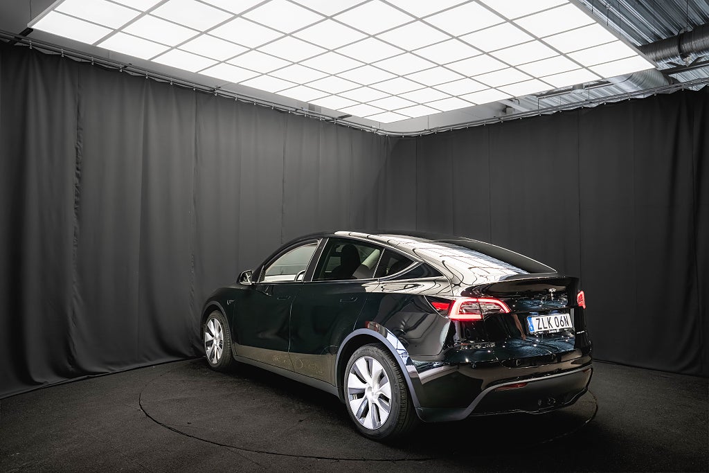 Tesla Model Y Long Range AWD DRAG PANO 1-ÄGARE BATTERITESTAD MOMS