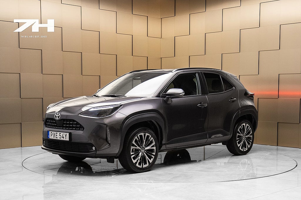 Toyota Yaris Cross Hybrid 130 AWD-i e-CVT Style / Kamera / Moms