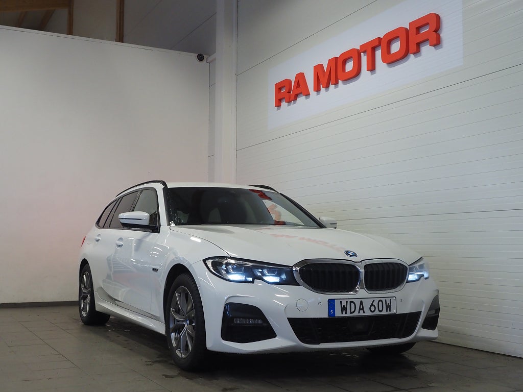 BMW 330e xDrive 292hk Touring  M Sport Aut Läder Drag Leasbar