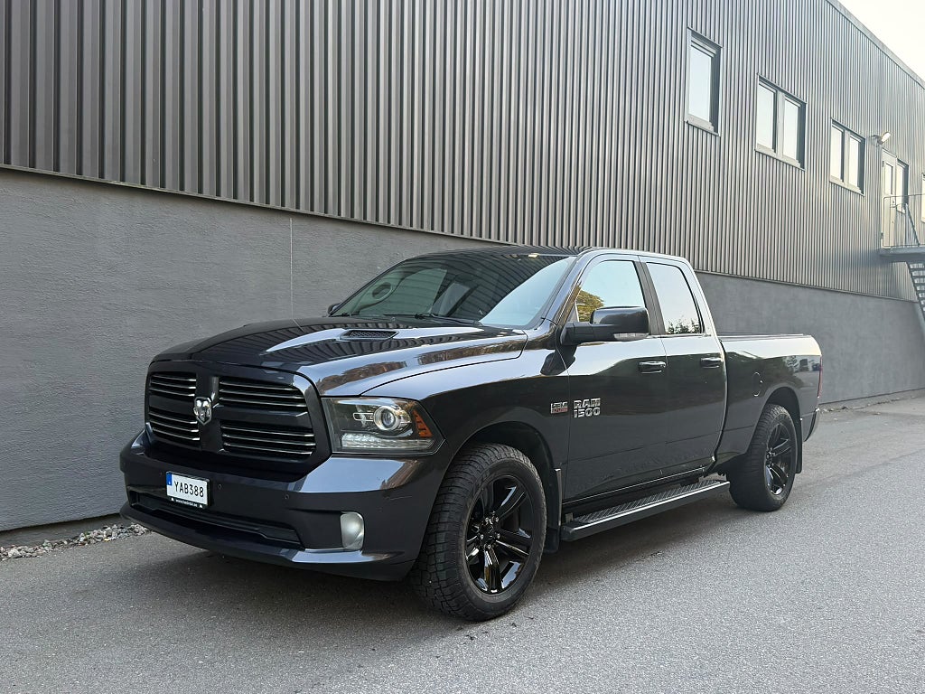Dodge RAM 1500 SPORT  5.7 V8 HEMI 4x4  MOMS