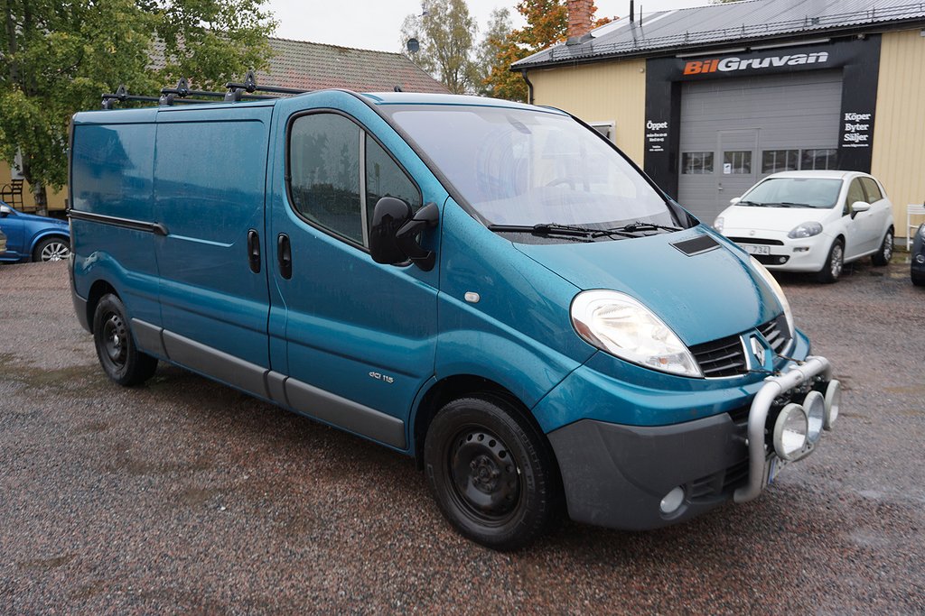 Renault trafic Skåpbil 2.9t 2.0 dCi Quickshift Euro 5 Drag