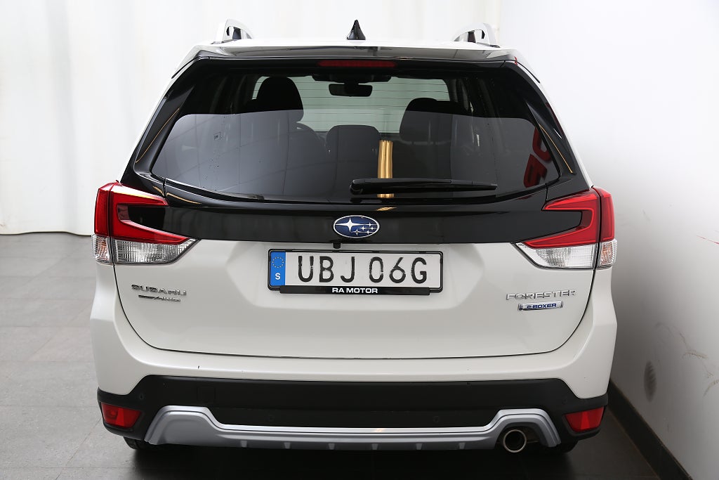 Subaru Forester 2,0i e-Boxer XFuel Active AWD Aut Extraljus Motor-v 2024