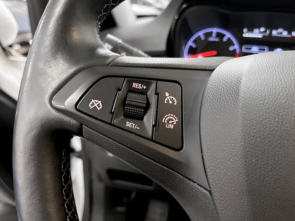 Bild på Opel Corsa 5D 1.4 100hk - B-KAMERA, RATTVÄRME