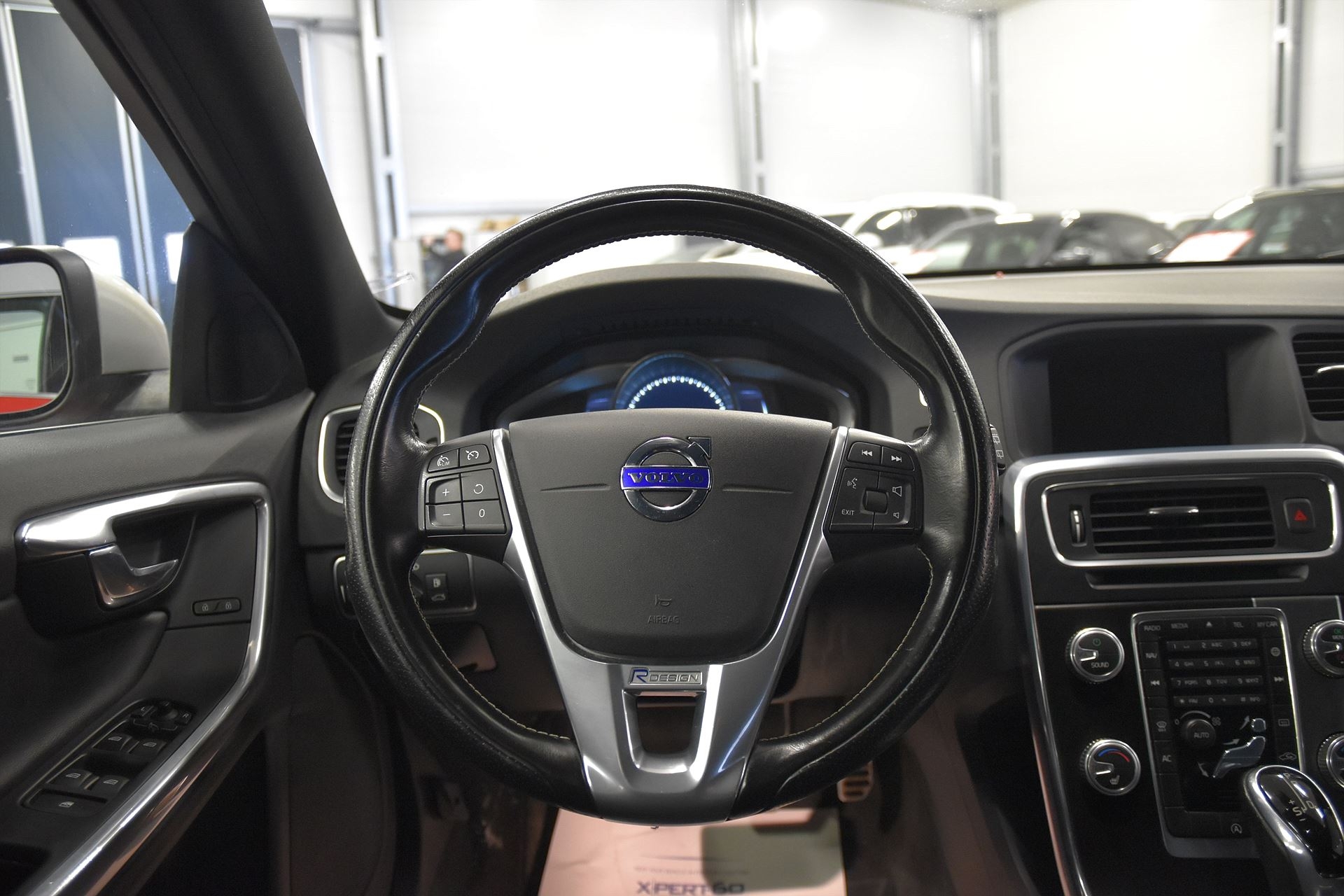Volvo V60 2016, bild 2/46