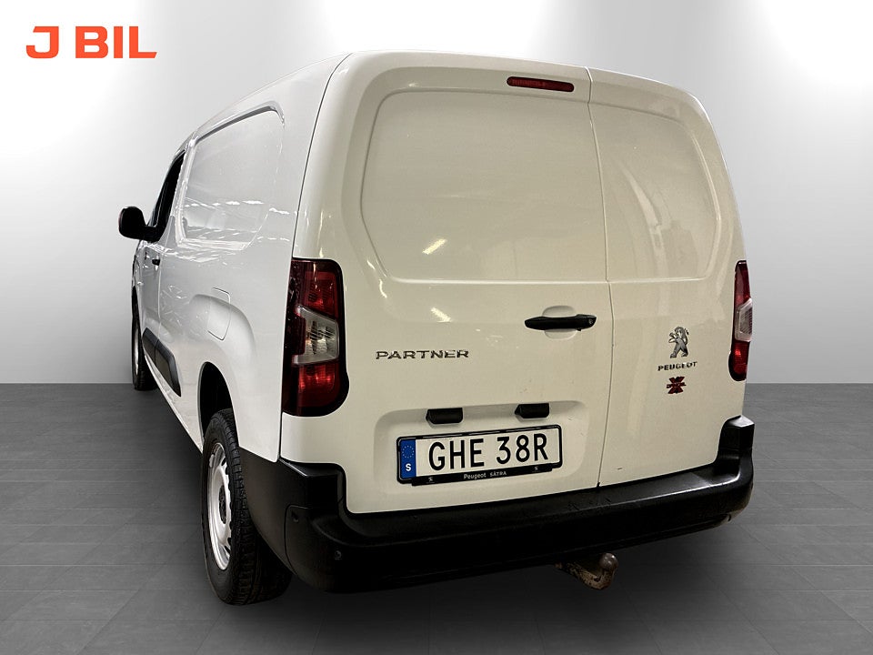 Bild på Peugeot Partner PRO 1.5 BlueHDi 130hk 4x4 L2 DRAG BACKSENSORER