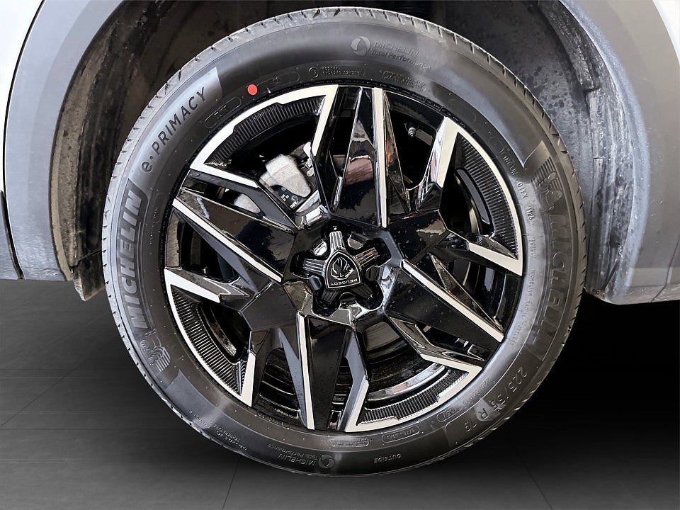 Bild på Peugeot 5008 GT Hybrid 145hk Aut 7-SITS B-KAMERA NAVI