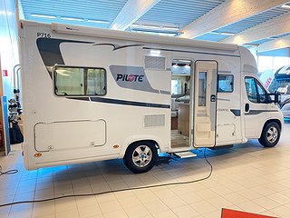 Husbil-halvintegrerad Pilote P 716 4 av 29