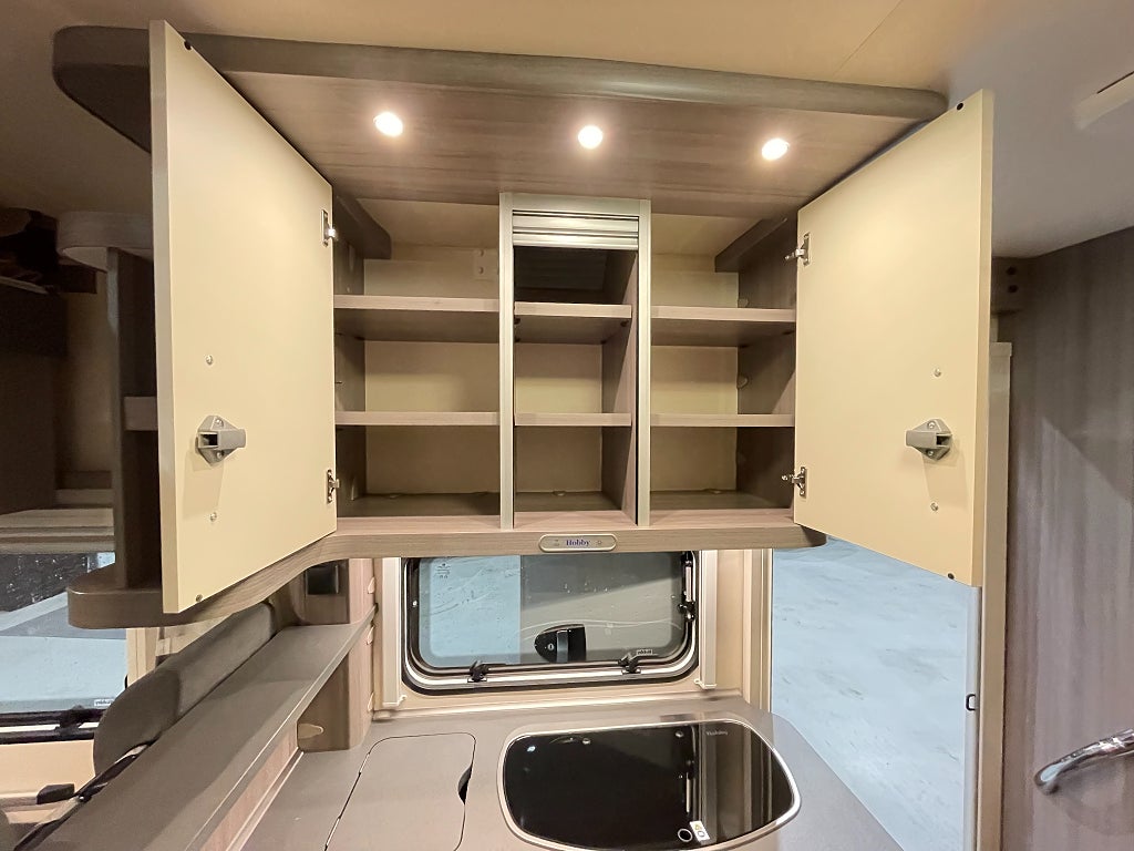 Hobby Optima on tour T65 / Taksäng / Våningssäng / 6bältad / - Hobby