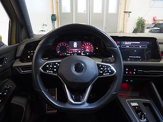 Halvkombi Volkswagen Golf 15 av 24