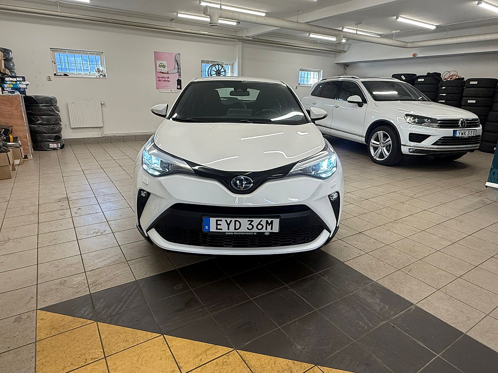 Toyota C-HR HYBRID CVT ACTIVE EU6 AUT B-KAMERA VÄRMARE MOMS