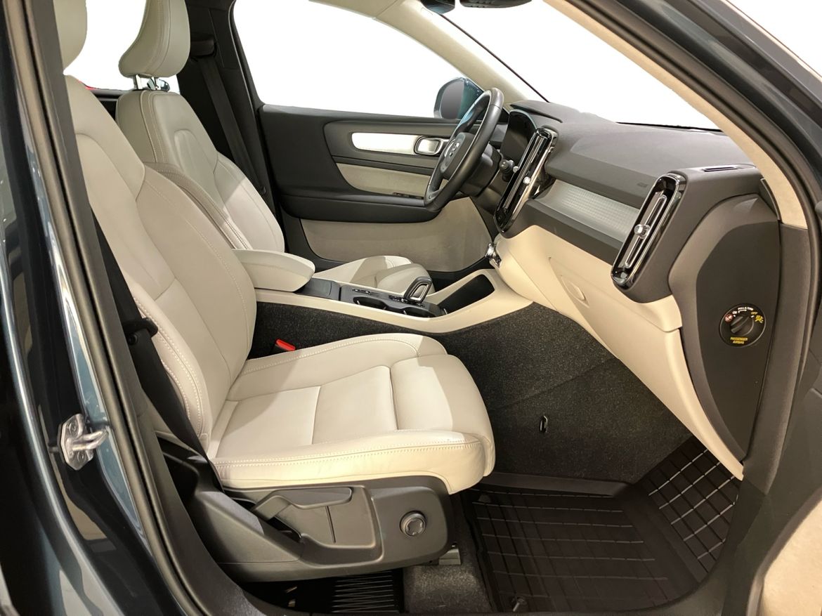 Volvo XC40 2021, bild 4/10