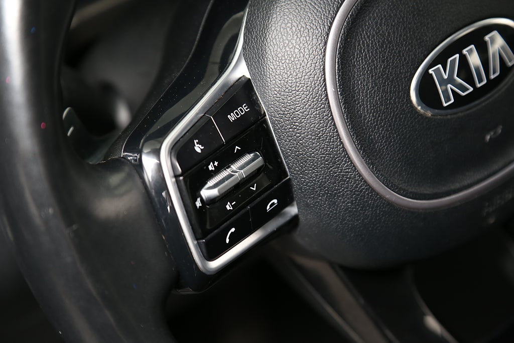 Kia Sorento 1,6 T-GDi Plug-In-Hybrid 265hk Advance AWD 7-Sits Drag