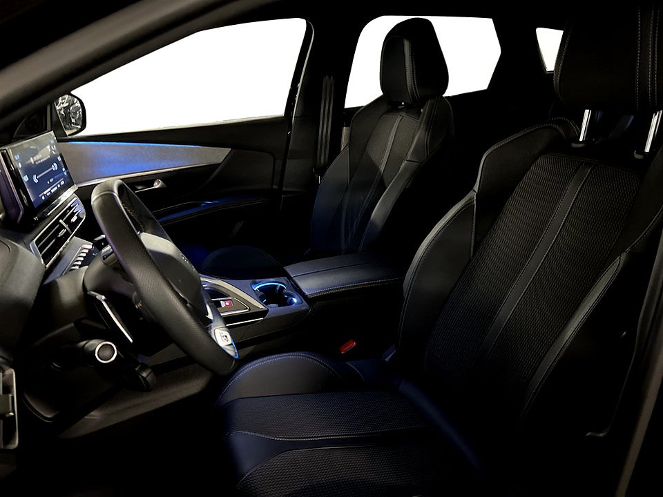 Bild på Peugeot 3008 GT 1.2 PT 130hk Aut B-KAMERA CARPLAY