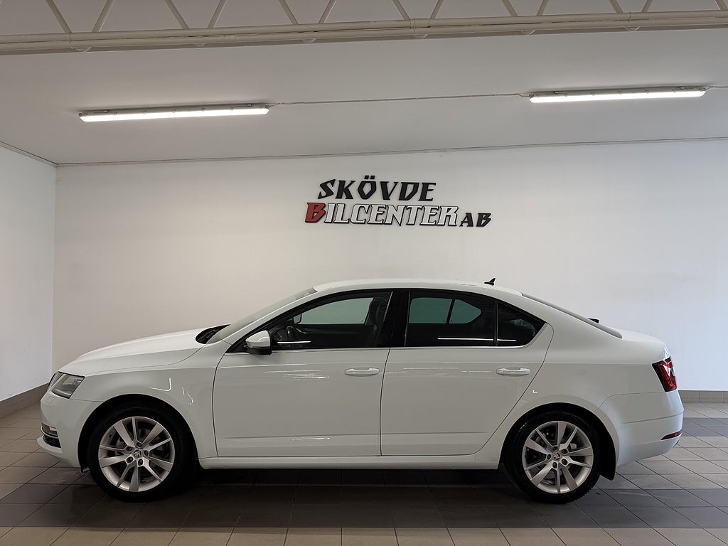 Skoda Octavia 1.0 TSI Style/Drag/Värmare/GPS/B-Kamera/Adaptiv Farthål