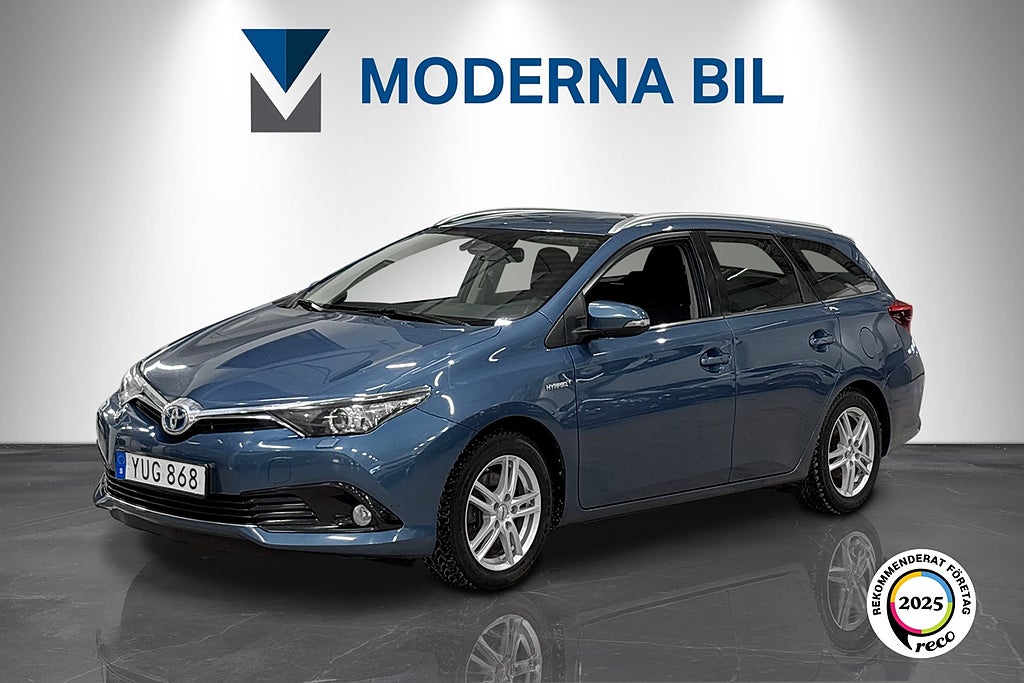 Toyota Auris Touring Sports Hybrid e-CVT Intense Edition Drag B-kam