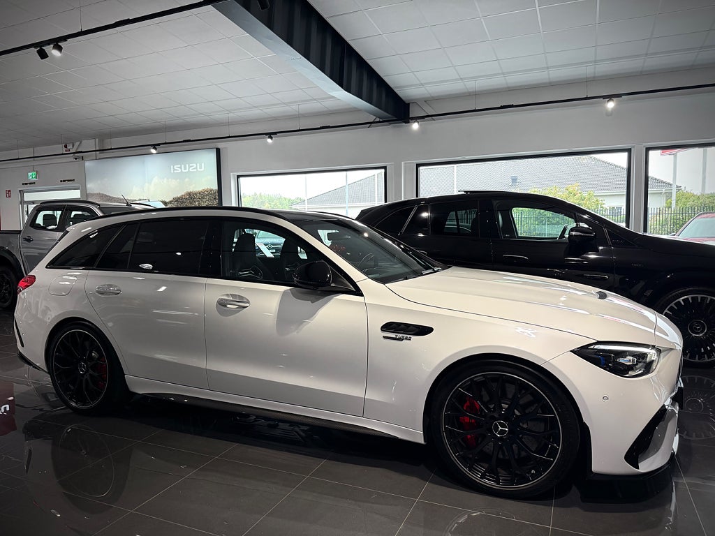 Mercedes-Benz C 63 S AMG E Performance 4Matic Carbon Burmester Panorama - bild 30