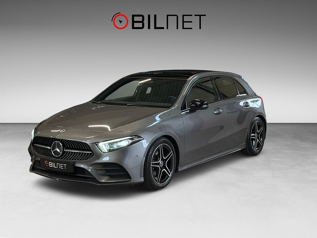 Mercedes-Benz A 180 7G AMG *3,99%* Pano Värmare Ambient Kamera Elstolar