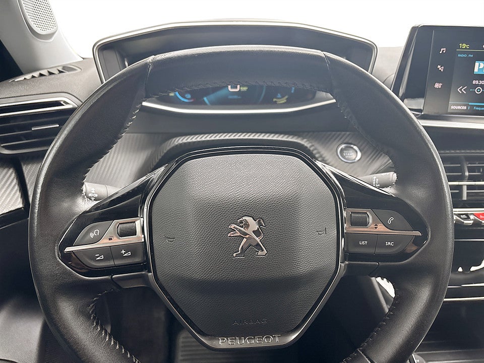 Bild på Peugeot E-2008 Allure 50kWh 136hk Aut B-KAMERA CARPLAY