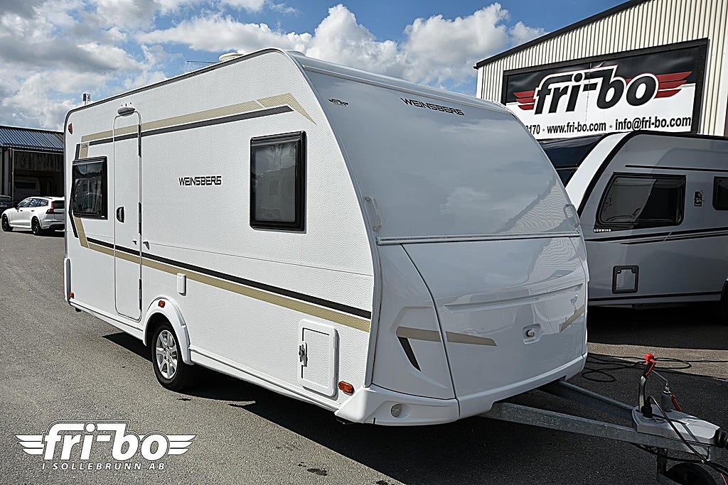 Weinsberg 450 FU CaraOne, Dubbelbädd