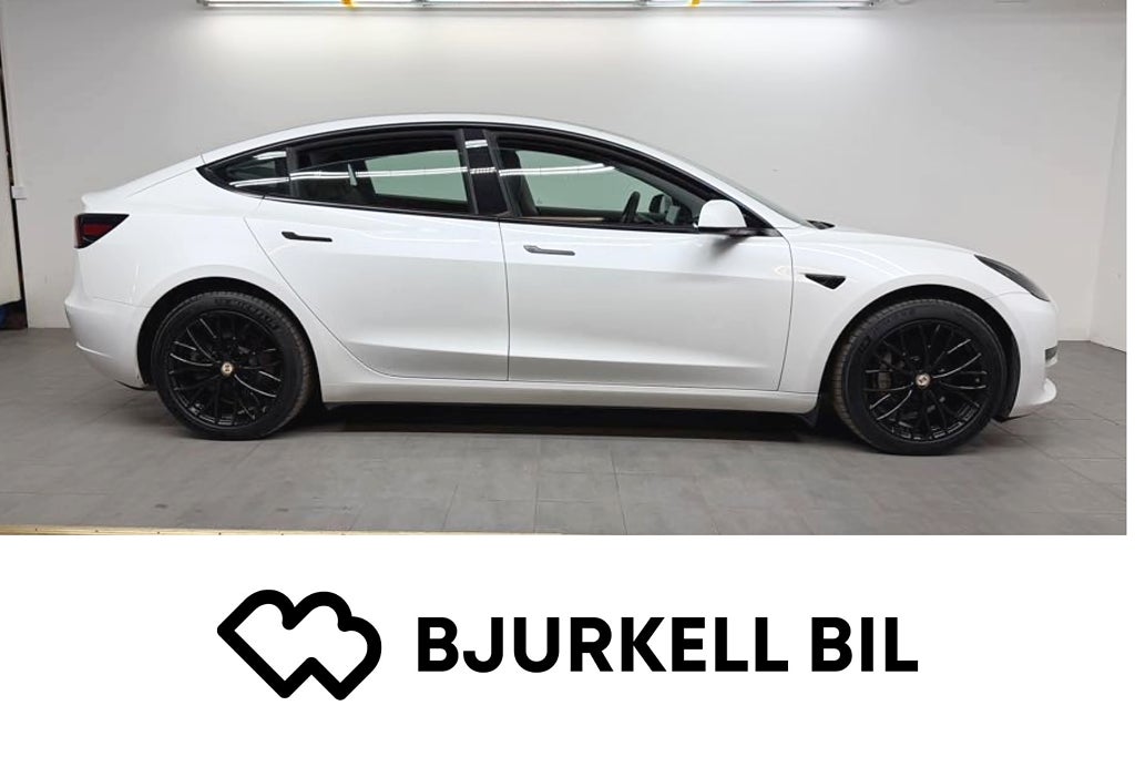 Tesla Model 3 Standard Range Plus